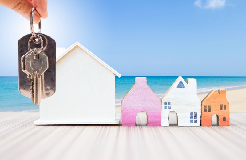 house key with miniature house
