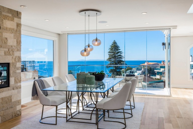 vacation home dining