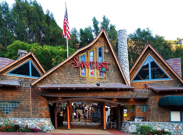 Discovering art, fashion, and creative spaces in Laguna Beach